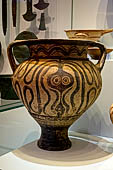 Museo archeologico di Iraklion. Brocca decorata a motivi marini.
